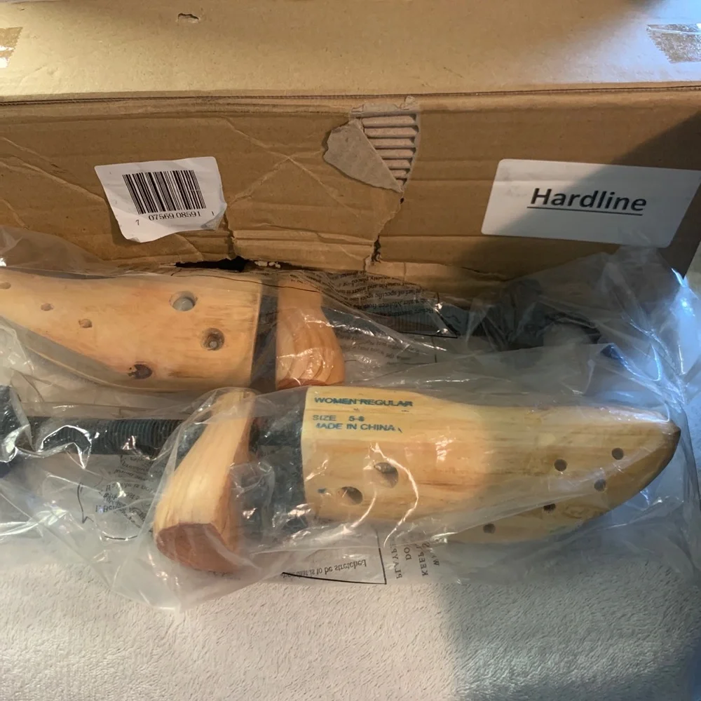 Pair of Women Regular Wooden Adjustable Shoe Stretchers Shaper Tree Size 5-8. - Picture 1 of 4